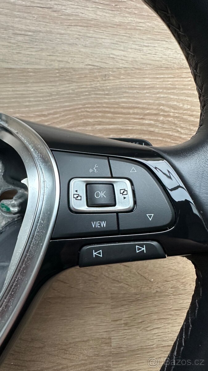 Multifunkční kožený volant VW GOLF 7 facelift DSG - 3