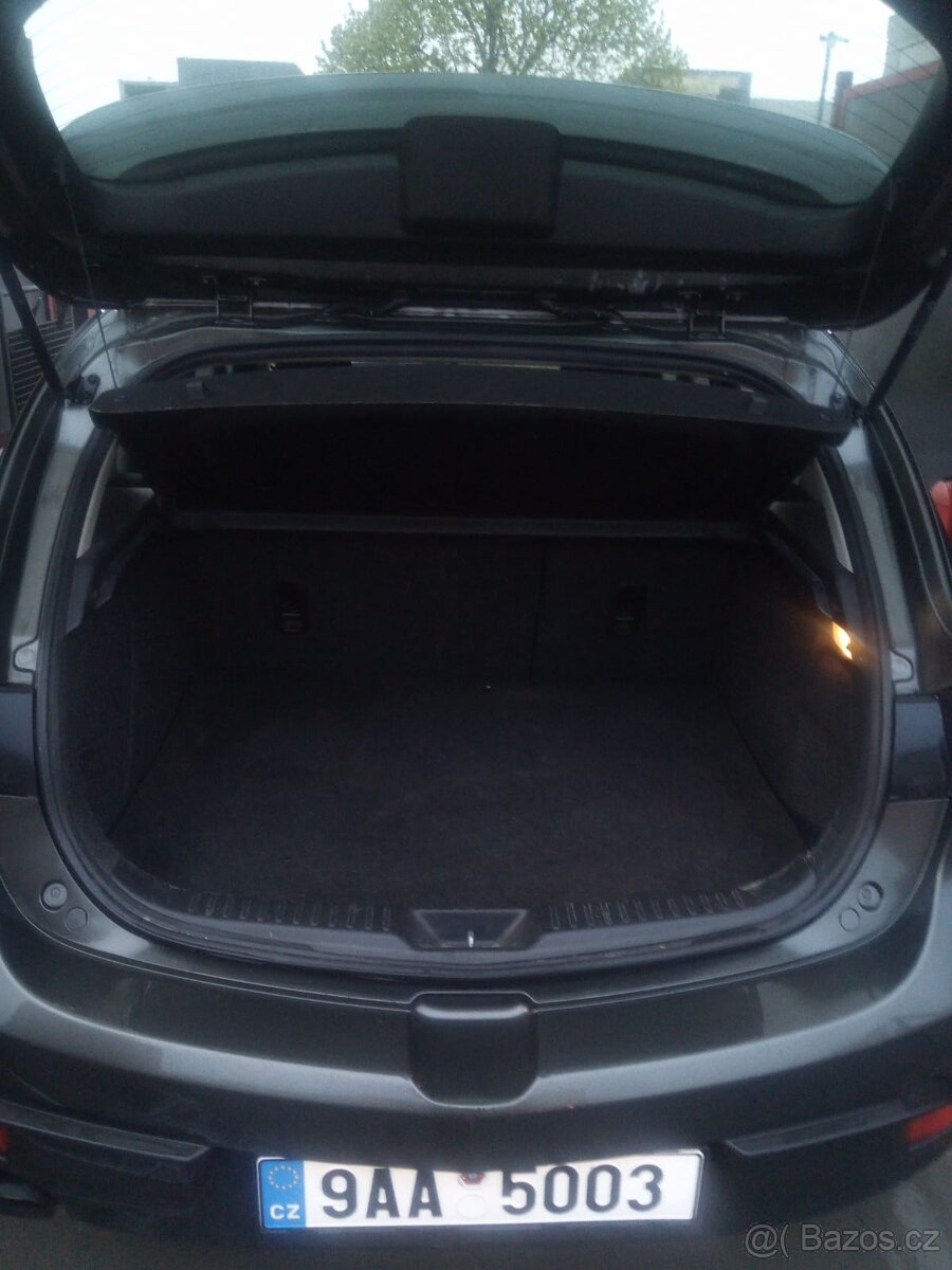 Mazda 3, 2011 rok, nafta. ND celkem. Pojízdné auto - 3