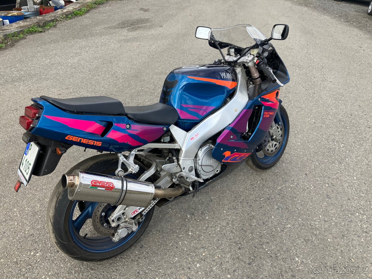 Yamaha yzf 750 - 3