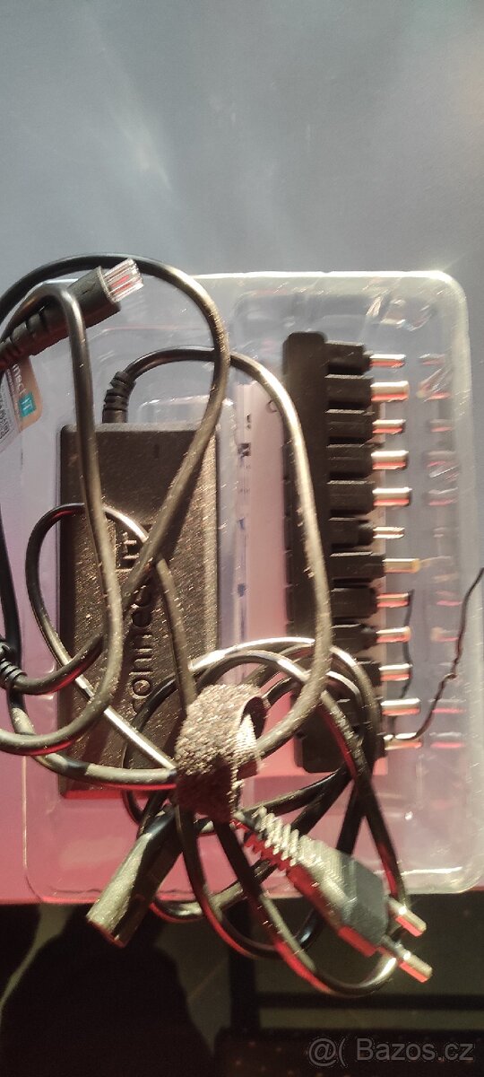 Nabíjecí adaptéry k notebooku - 3