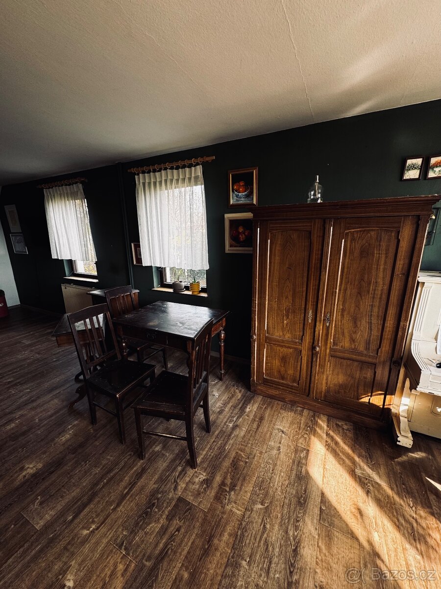 Starožitný nábytek - 3