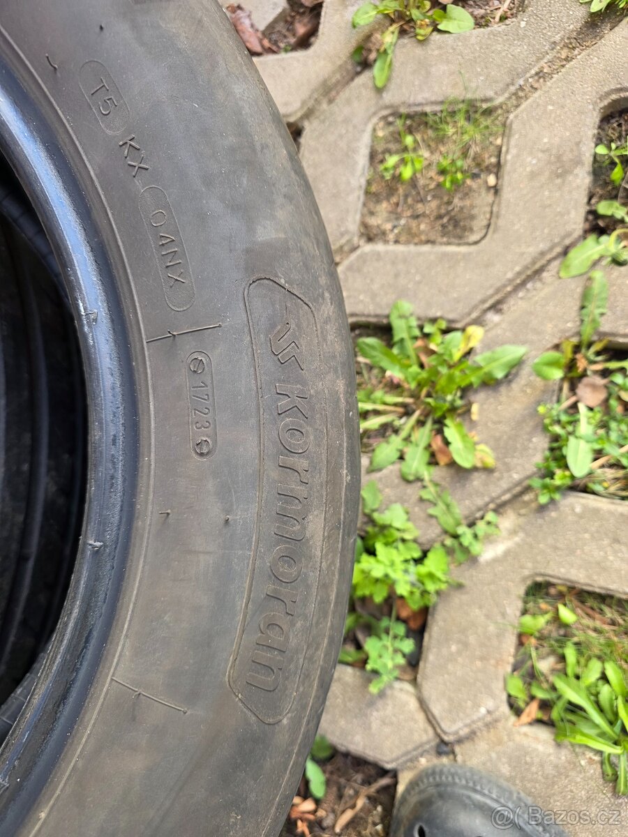 215/60R17 - 3