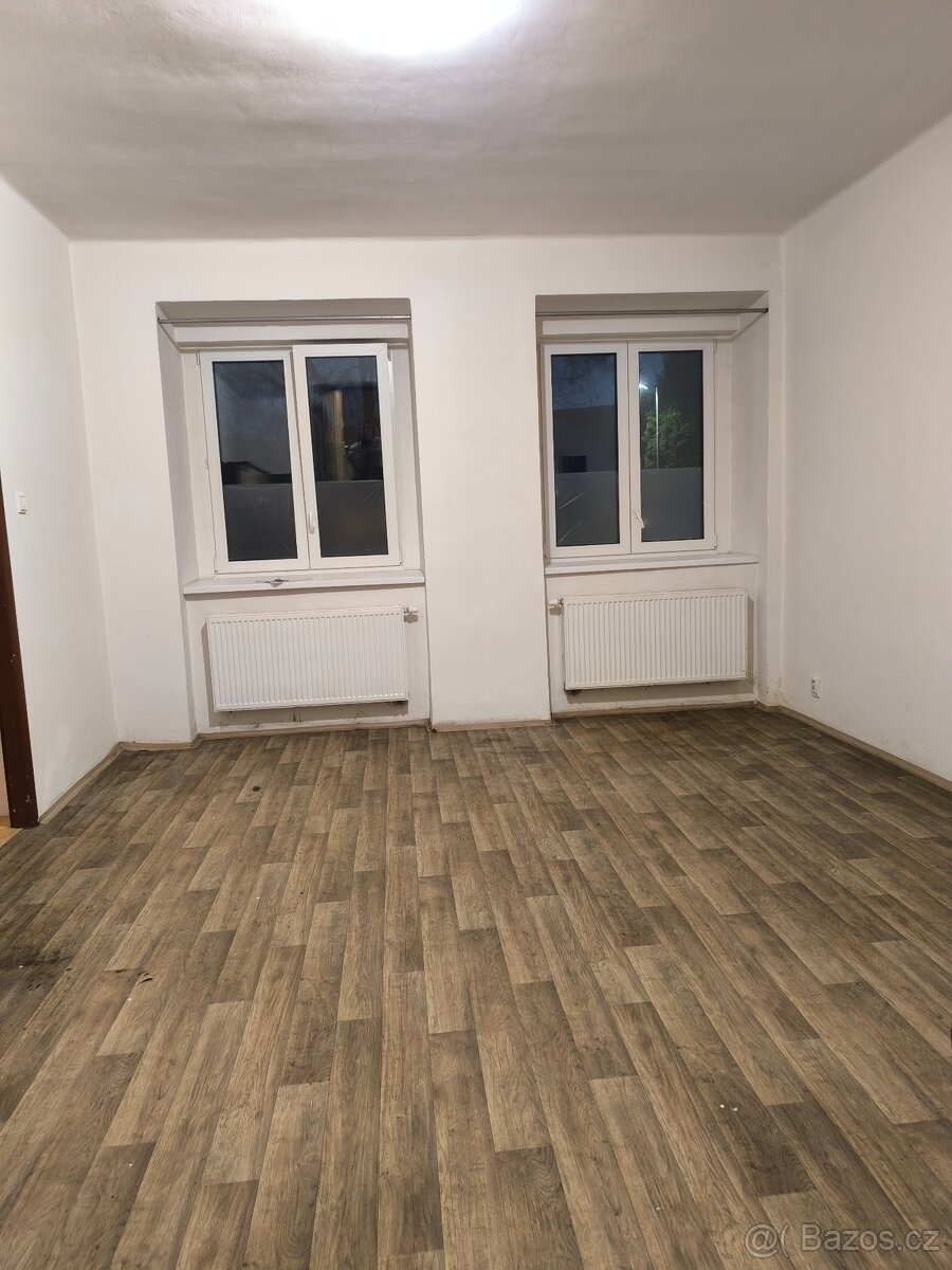 Pronájem bytu 2+kk Tvršice - 3