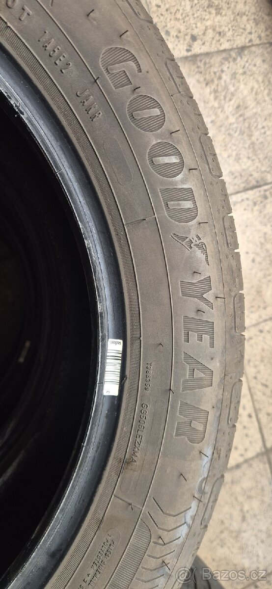 215/55 R 18 letní. - 3