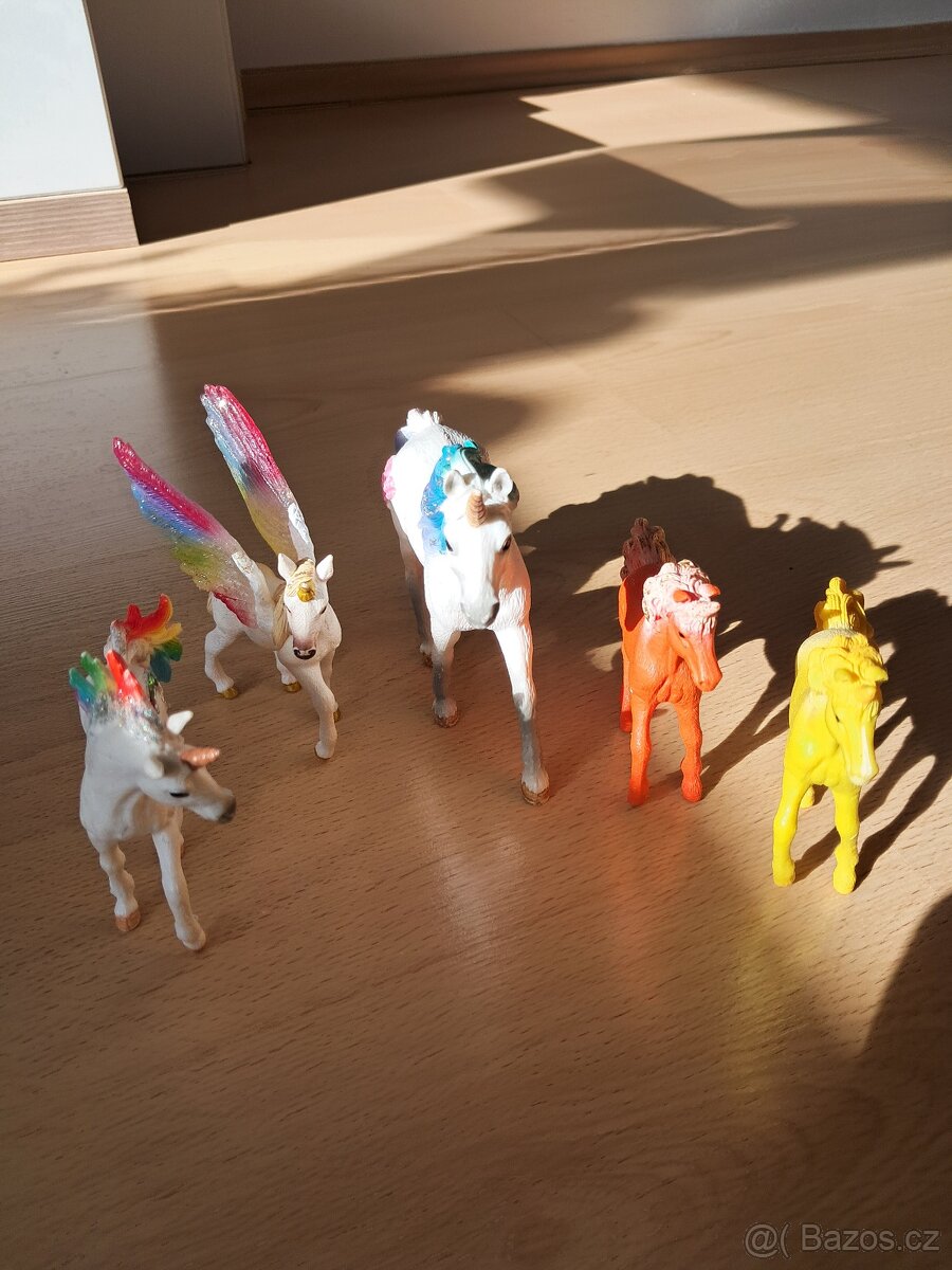 SCHLEICH ruzne - 3