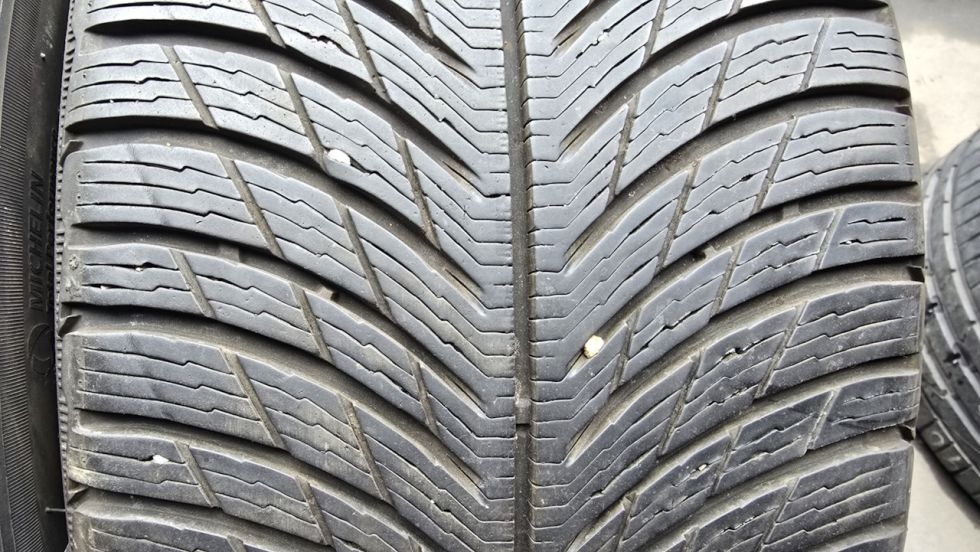 Zimní pneu 245/40/18 Michelin - 3