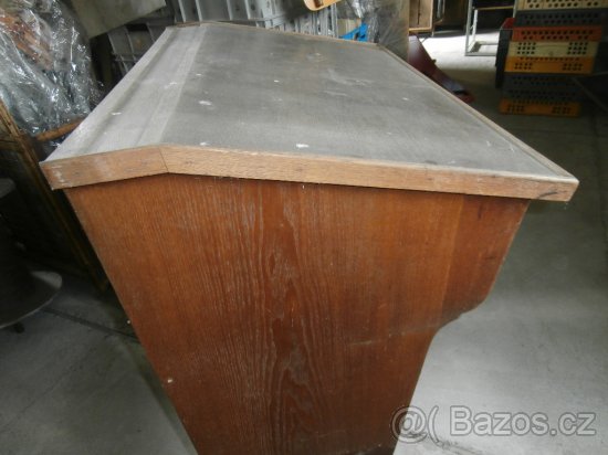 Stoly, dřevěné staré psací stoly, psací lavice po 900 kč - 3