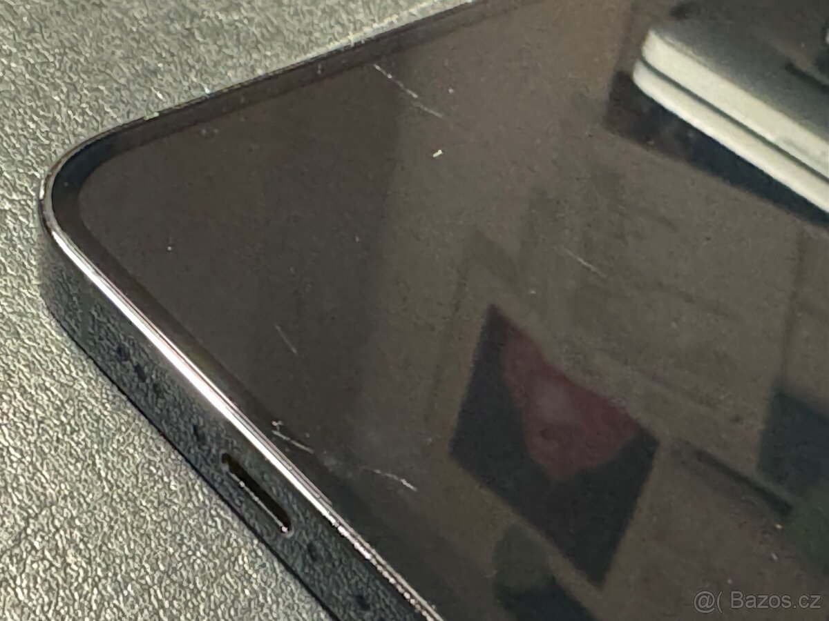 iPhone 12Pro 128gb + ochranné sklo, kryty a nabíječka - 3