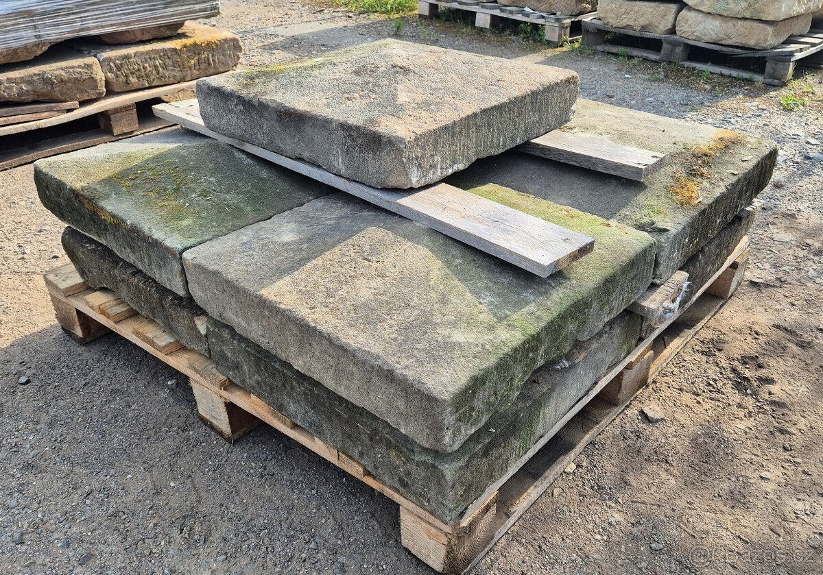 Pískovcová hlava 7 - 3