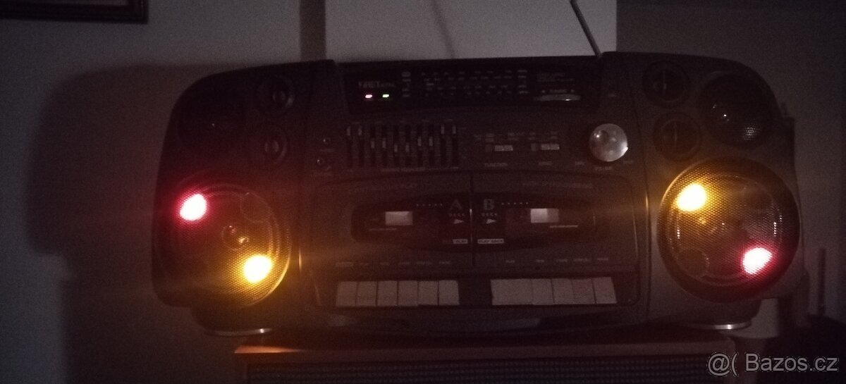 Rádiomagnetofon First Austria z barevnou hudbou - 3