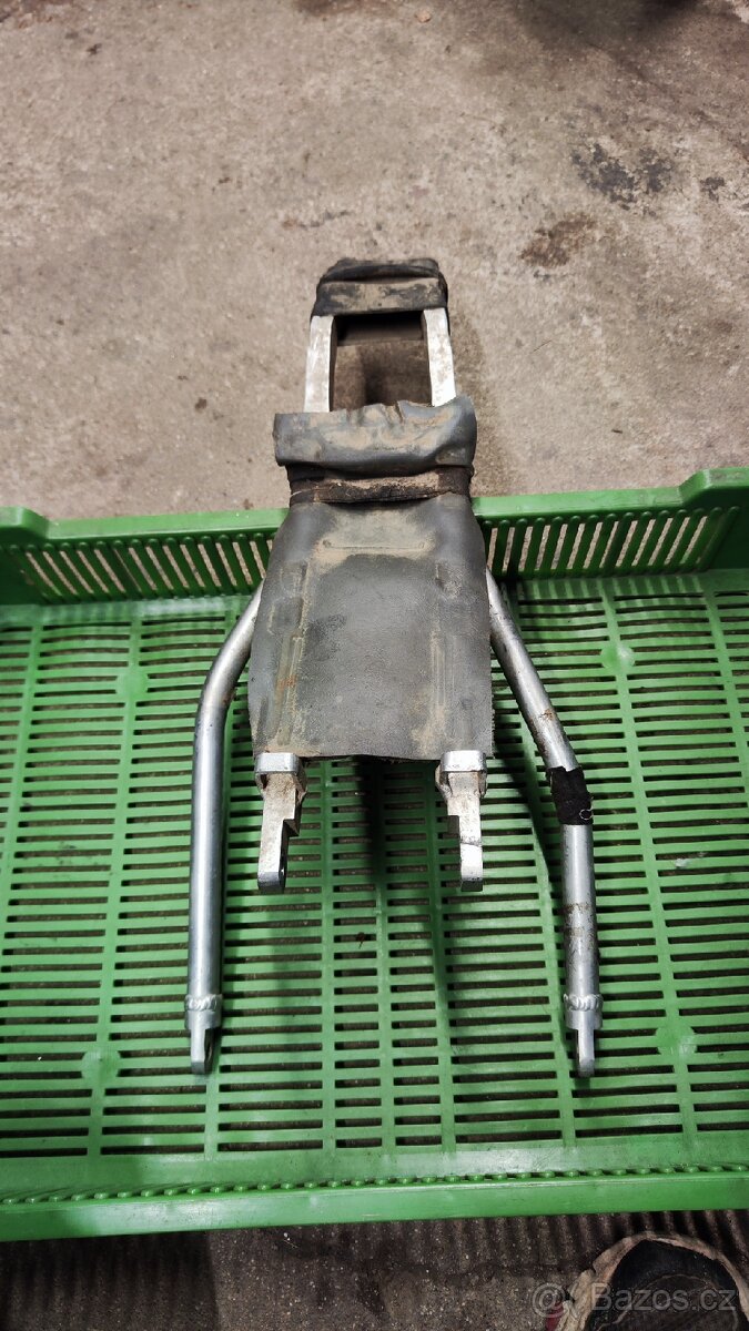 Ycf SP2 podsedlovka. - 3