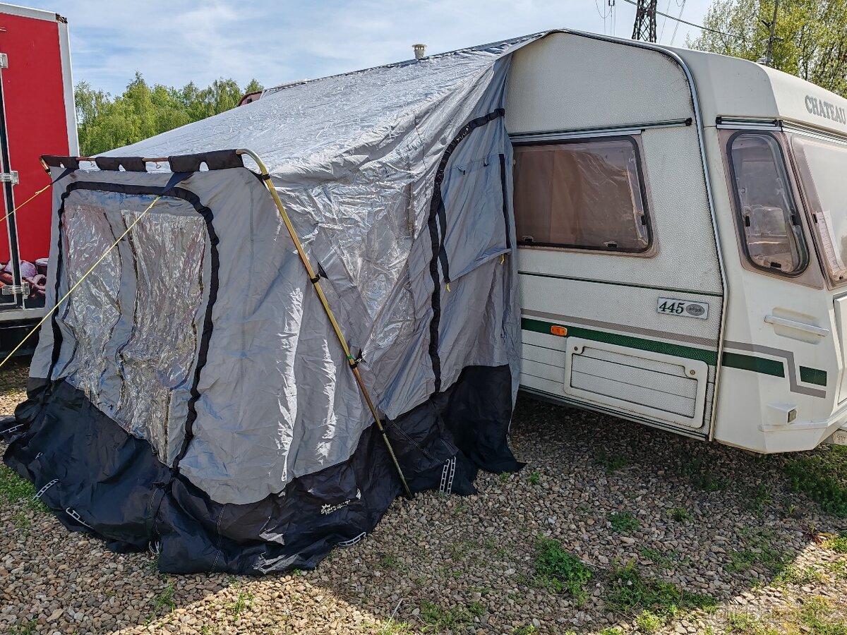 Předstan ke karavanu StarCamp 300 - 3