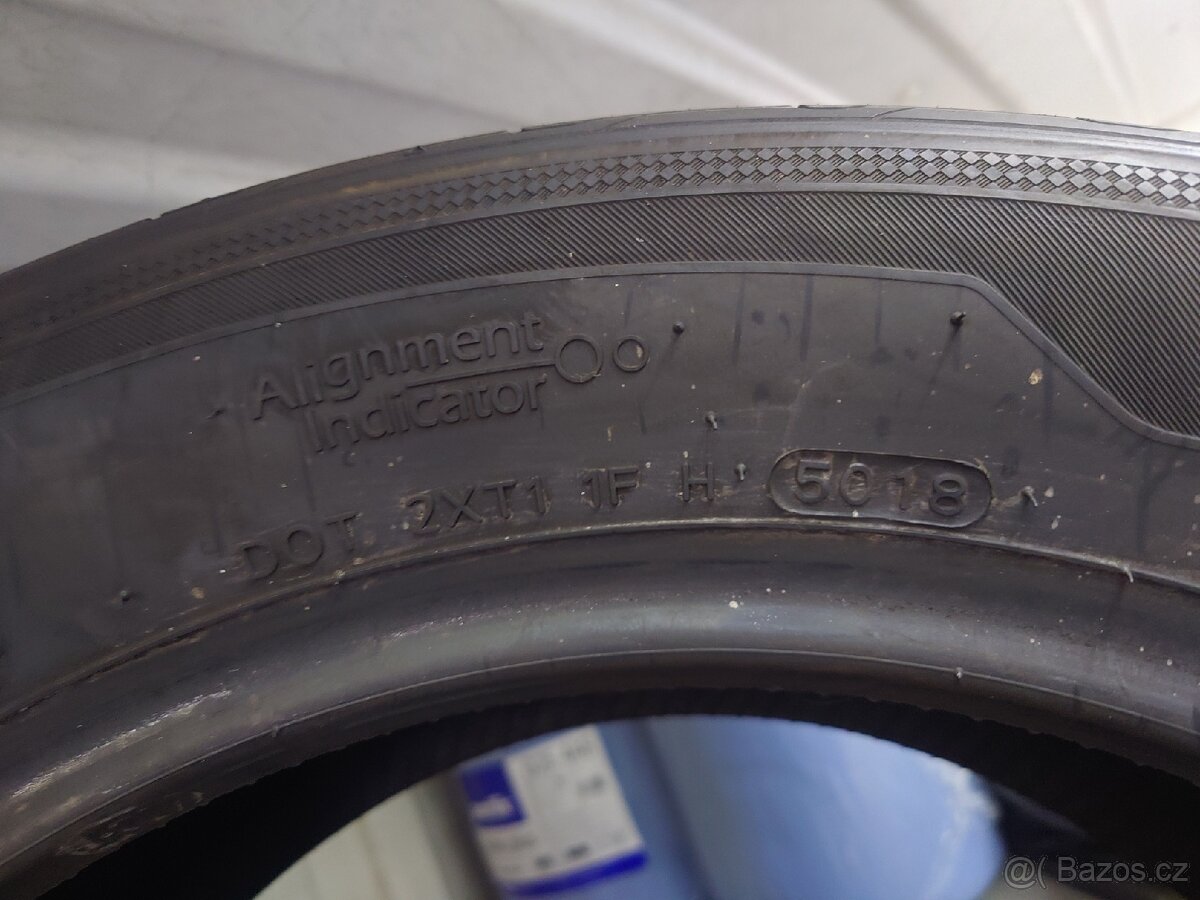 Hankook 215/55R17 - 3