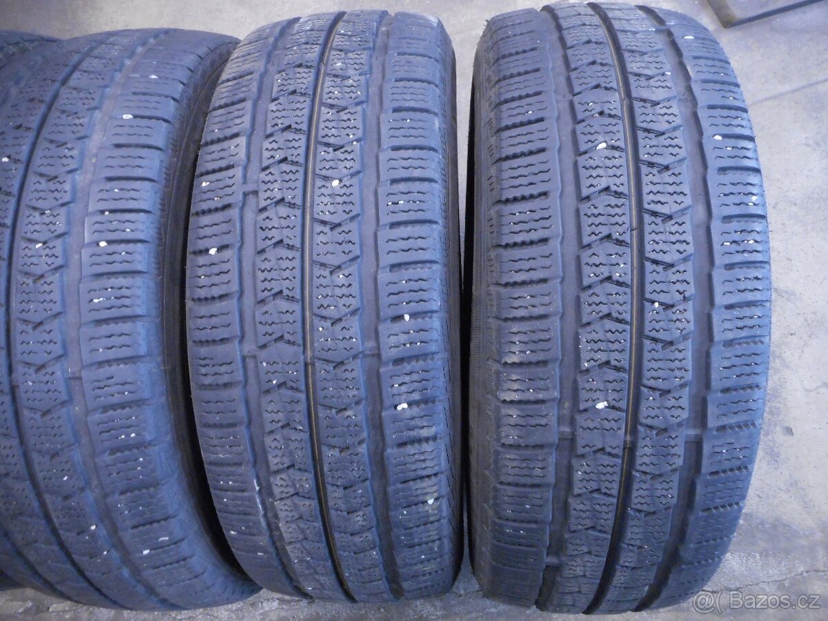 235/65R16C - 3