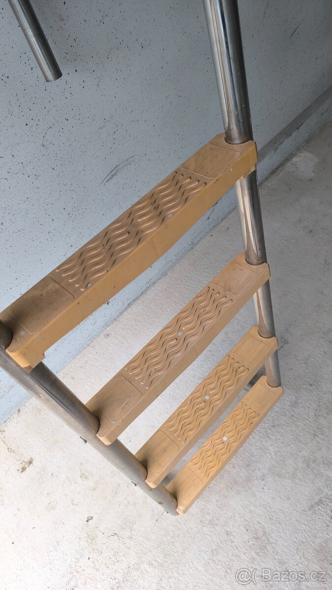 Bazénové schůdky - 3