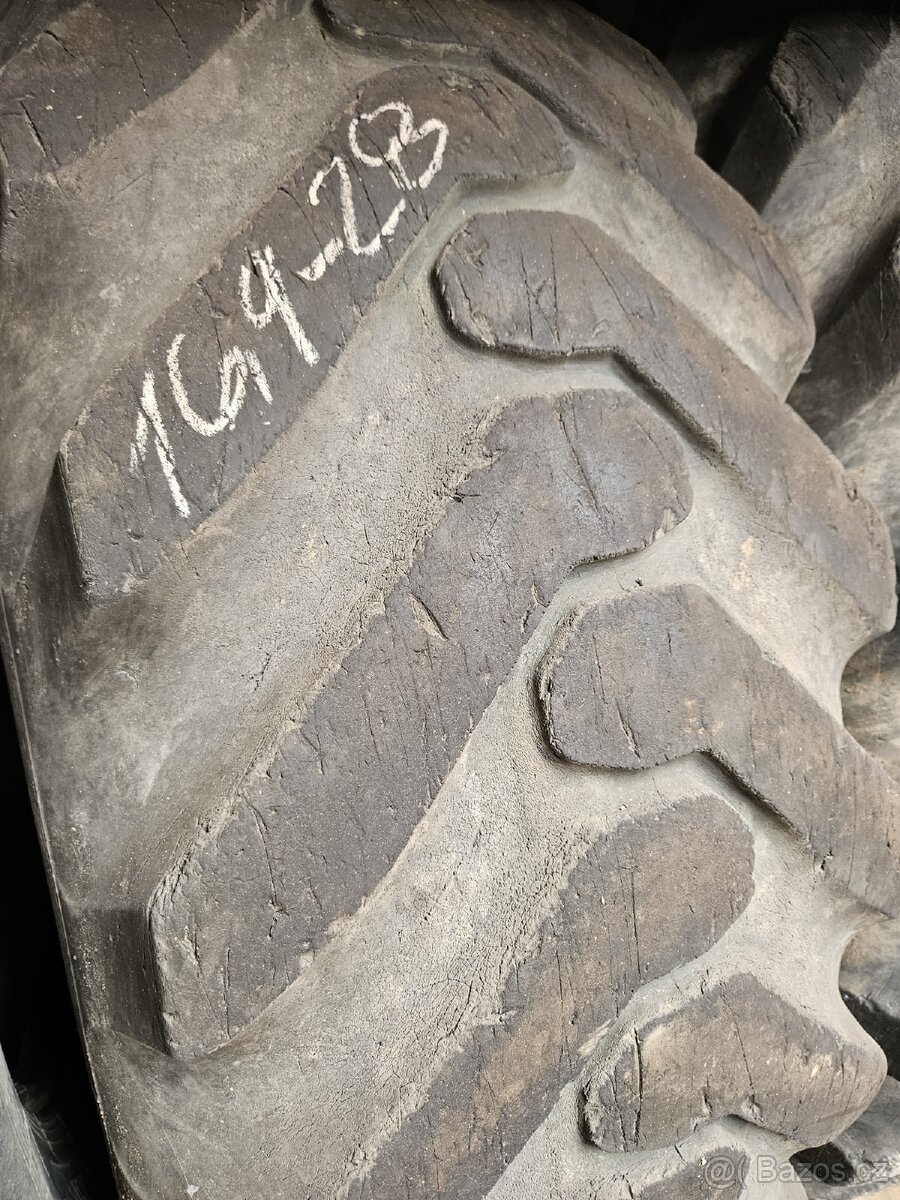 Traktorové stavební pneu 16,9-28 Seha - 3