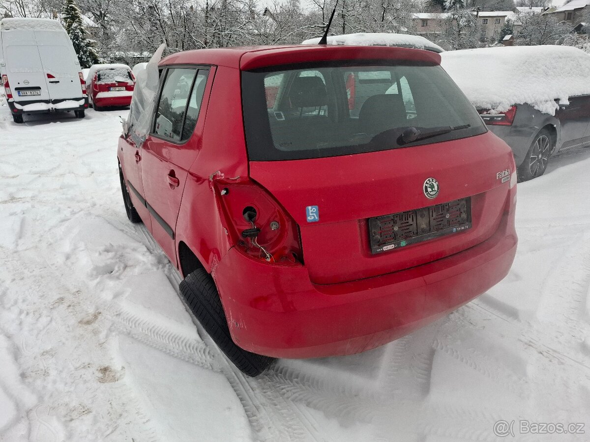 Prodám na náhradní díly ŠKODA FABIA II 1.2HTP 44KW CHFA - 3