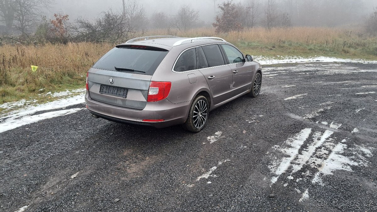 Skoda superb 2013 - 3