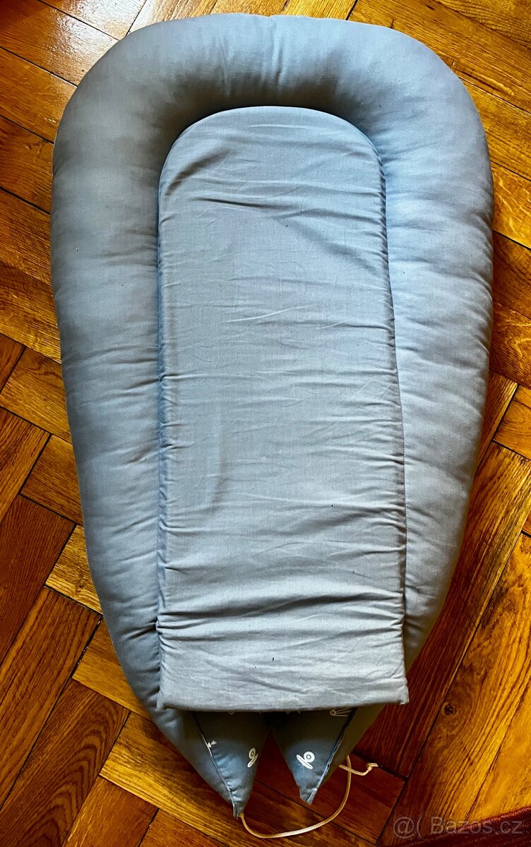 Hnízdo Vesmír oboustranné modré - 3