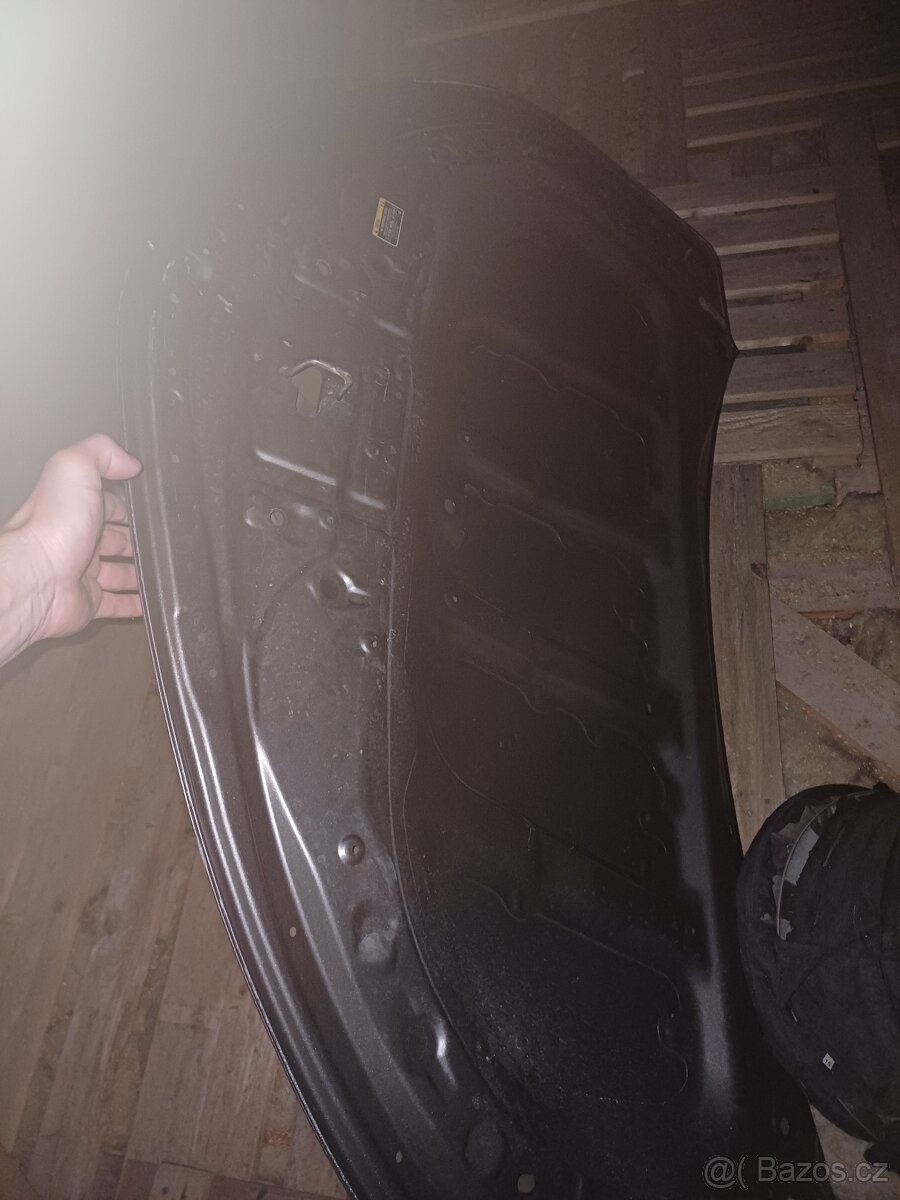 Kapota Toyota Corolla - 3