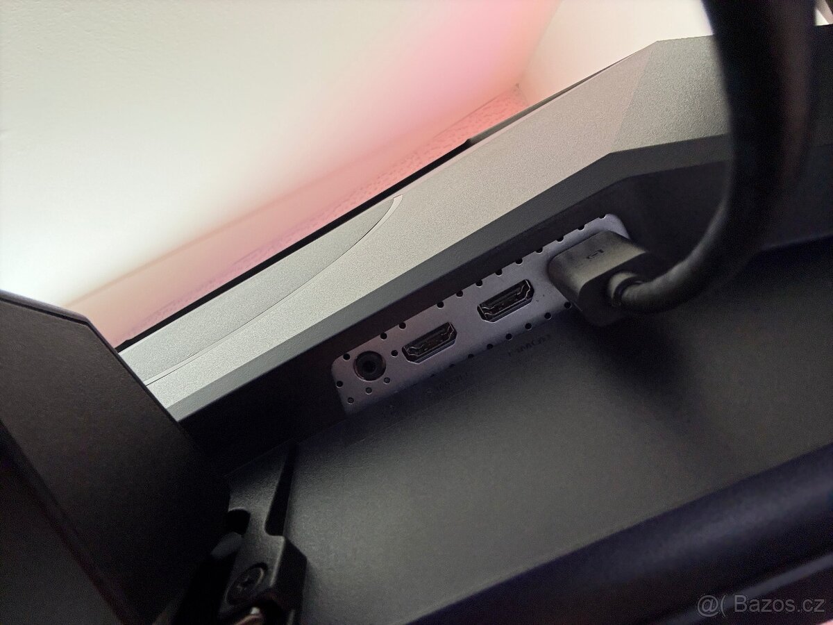 AOC | 32", 1440p, 180Hz - 3