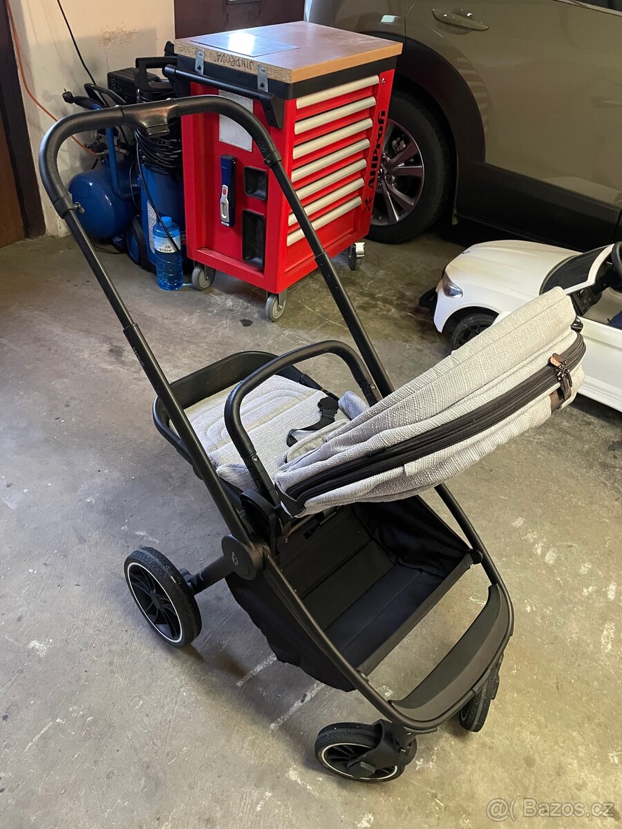 Kočárek Zopa rezervace do 5.12 - 3