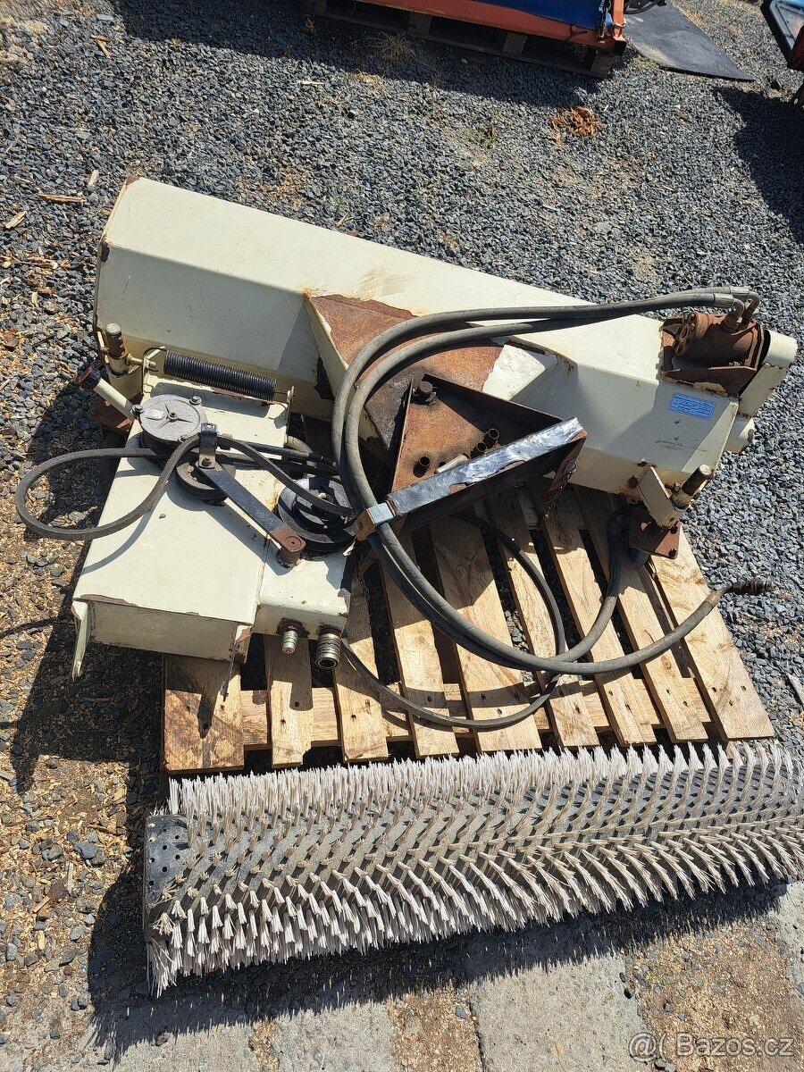 Zametaci kartáč koště pro malotraktor.. - 3