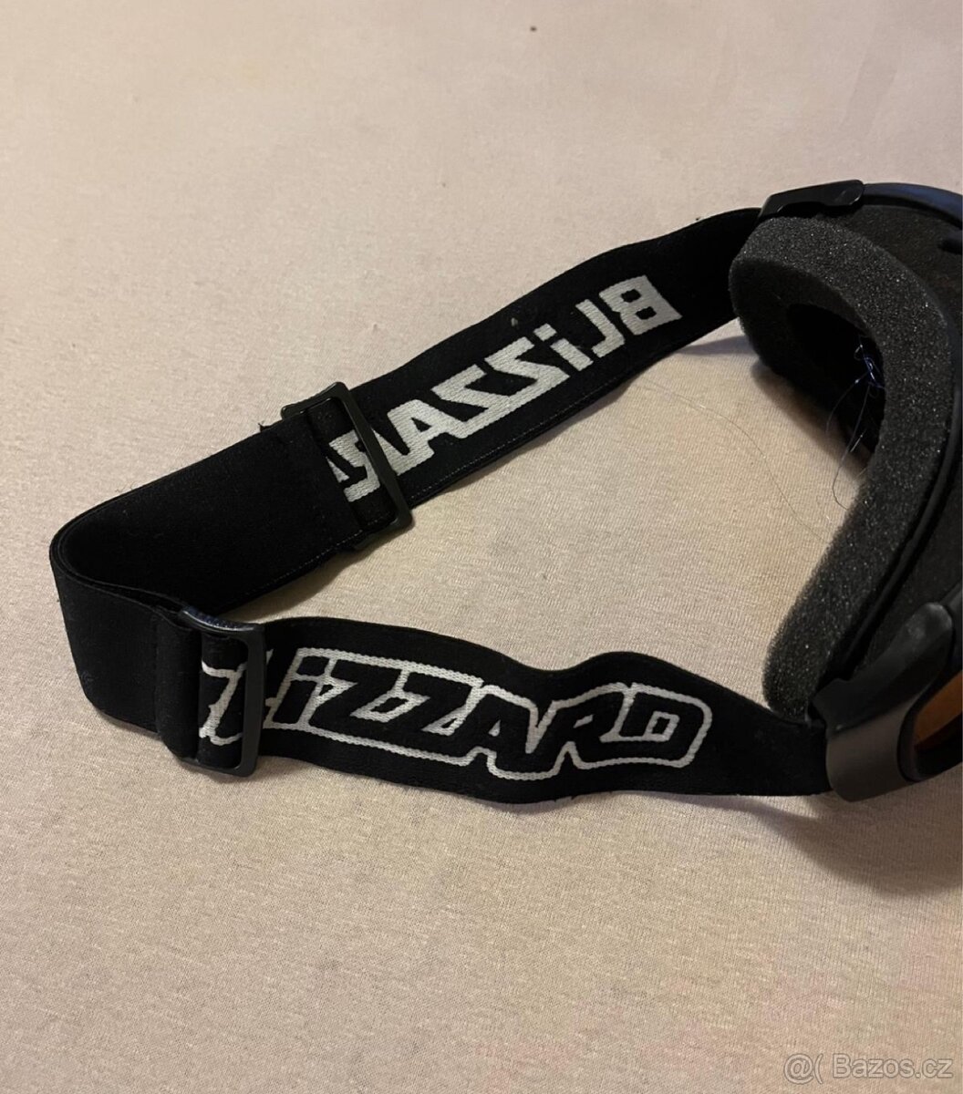 helma a brýle na lyže - 3