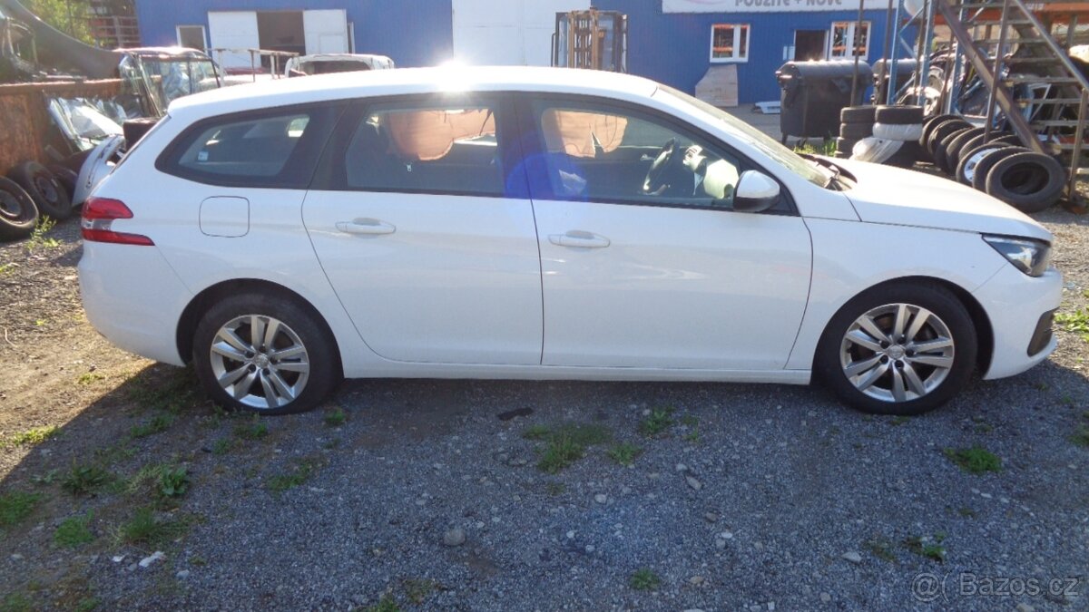 Peugeot 308 SW 1,6hdi 88kw, Rozprodám na náhradní díly - 3