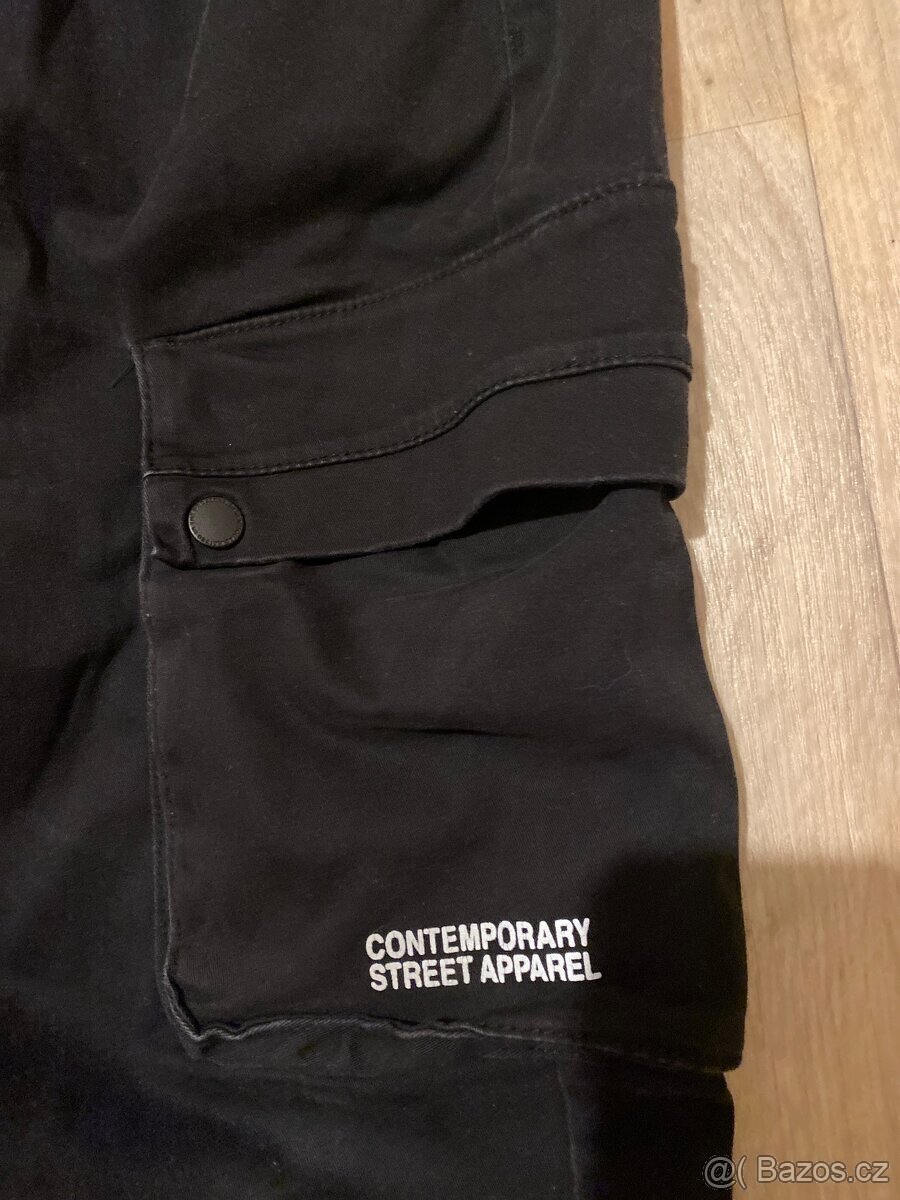 Pánské černé kapsáče vel . S - 3