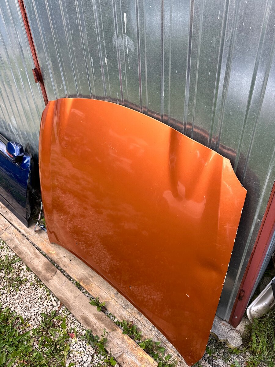 Predám kapota Celica t20 6G 94-99 - 3