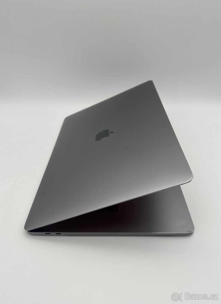 MacBook Pro 15" 2019 Space Gray (100% Batérie) + ZÁRUKA - 3