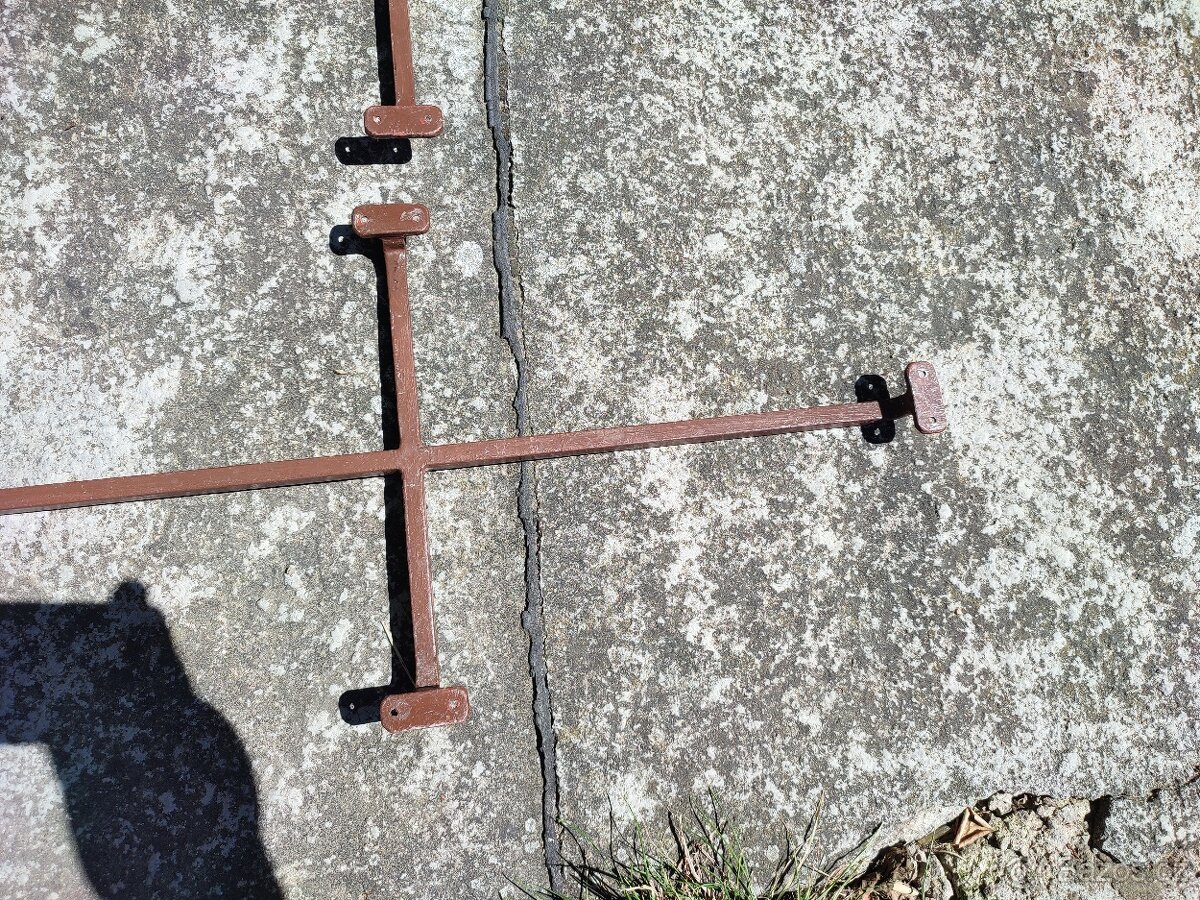 Mříž ke dveřím - 3