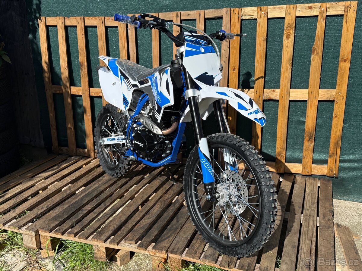 Zánovní Pitbike 250ccm4T kola 19”/16”