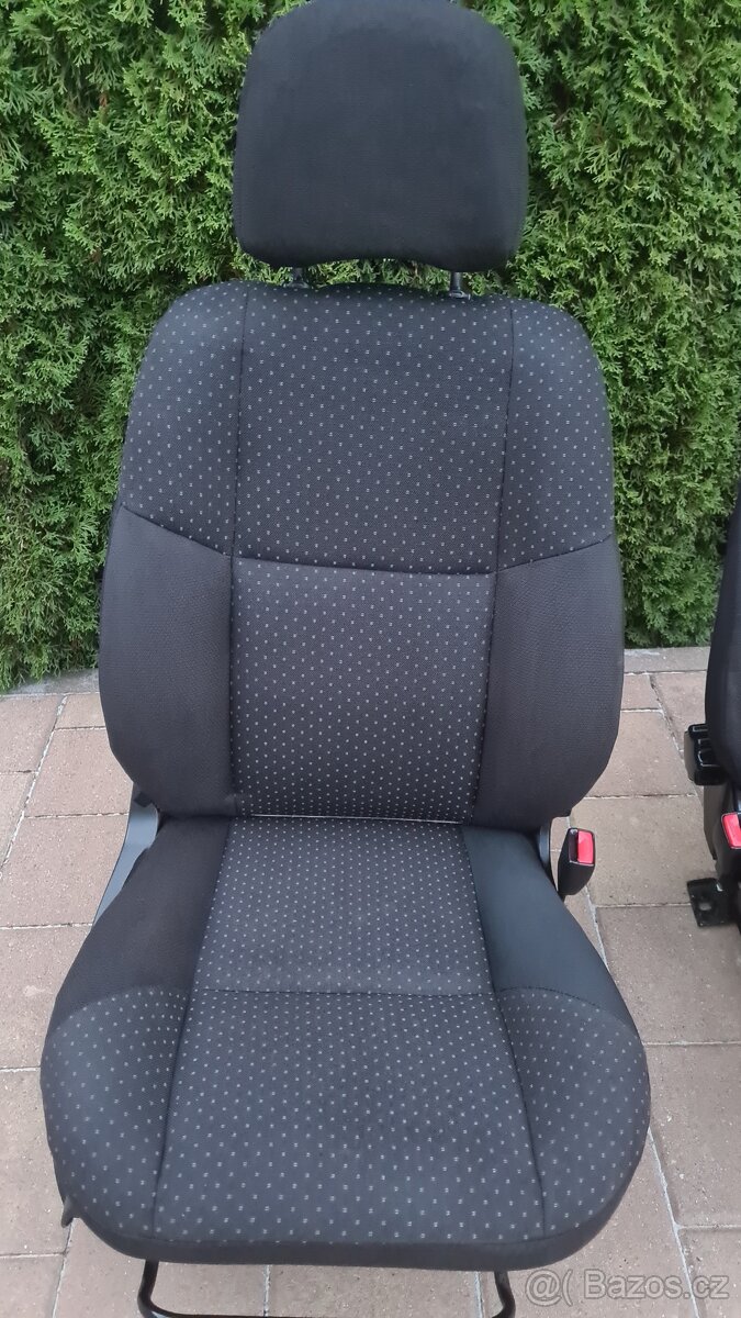 Mitsubishi Pajero Pinin Shogun sada sedaček - 3