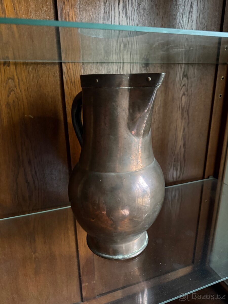Starý měděný džbán - 3