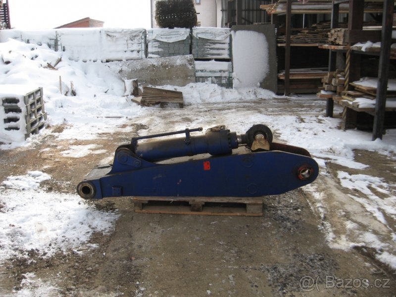 Šíjové rameno + pístnice - 3