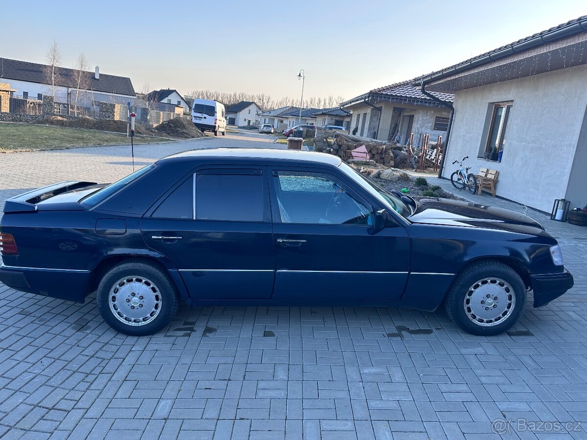 Mercedes Benz W124 200d - 3