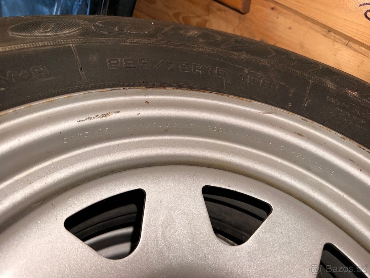 Jeep Wrangler - zimní sada kol 225/75 r15