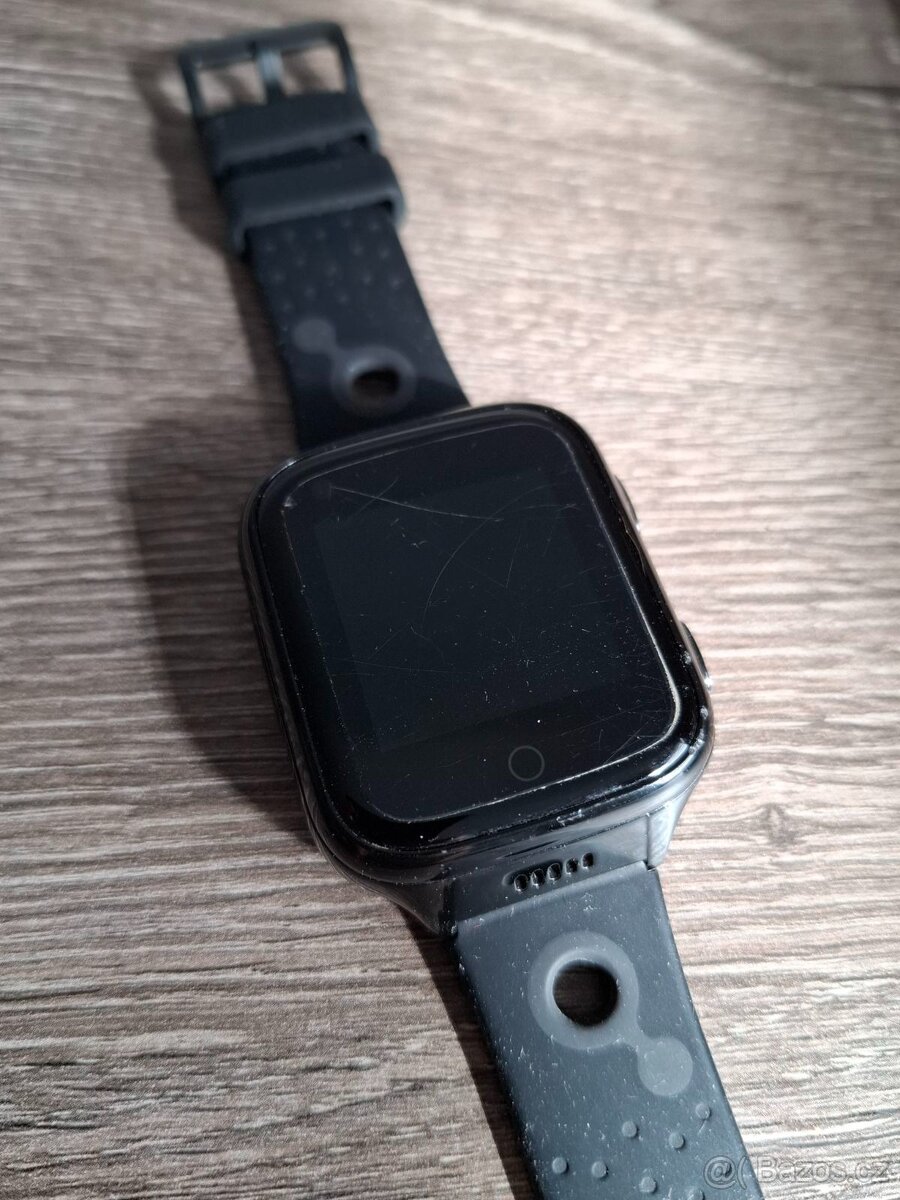 Chytré hodinky CARNEO GuardKid+ 4G Platinum black - 3