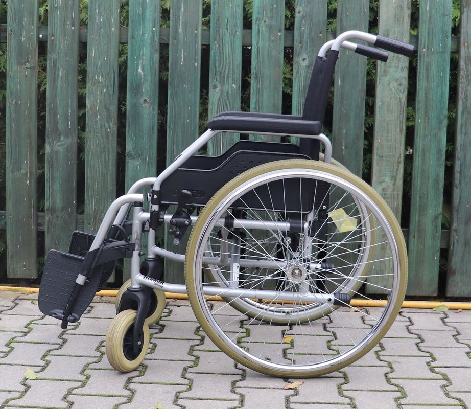 022-Mechanický invalidní vozík Meyra. - 3