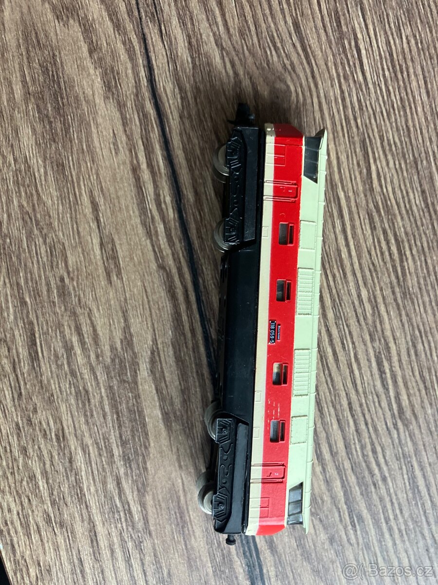 N PIKO Dieselová lokomotiva BR 118 059 - 3