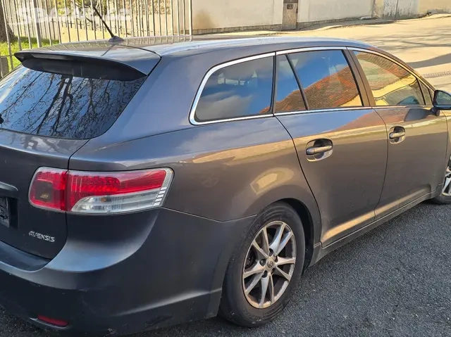 Toyota Avensis - 3