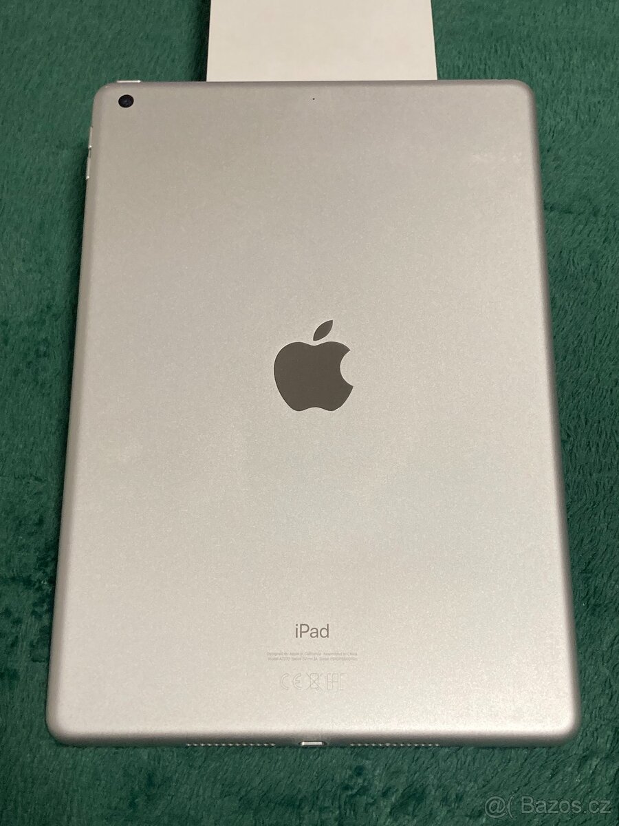 iPad 8 (2020) | 10.2" 128GB Baterie 90% - 3