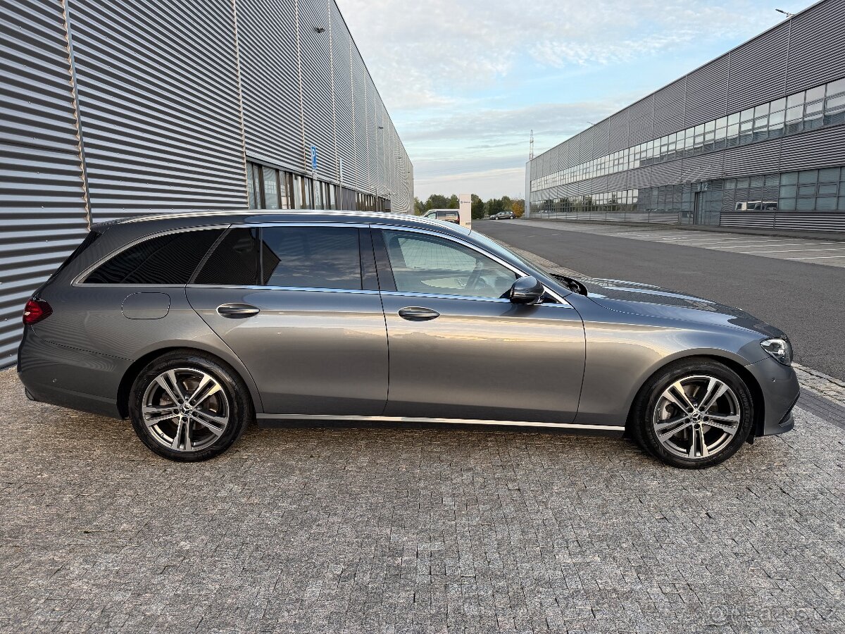 Mercedes-Benz E 220d 4MATIC Combi, r.v. 2022 - 3