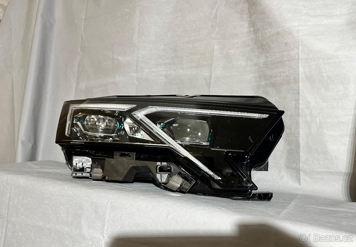 Škoda Octavia 4 facelift full led - 3