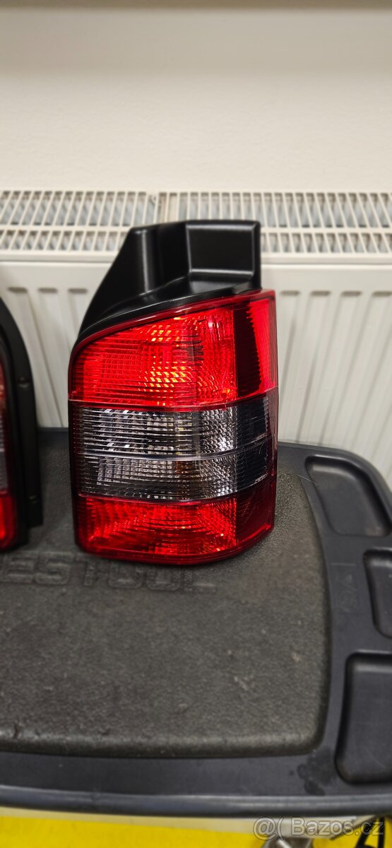 VW T5 - zadní světla - 3