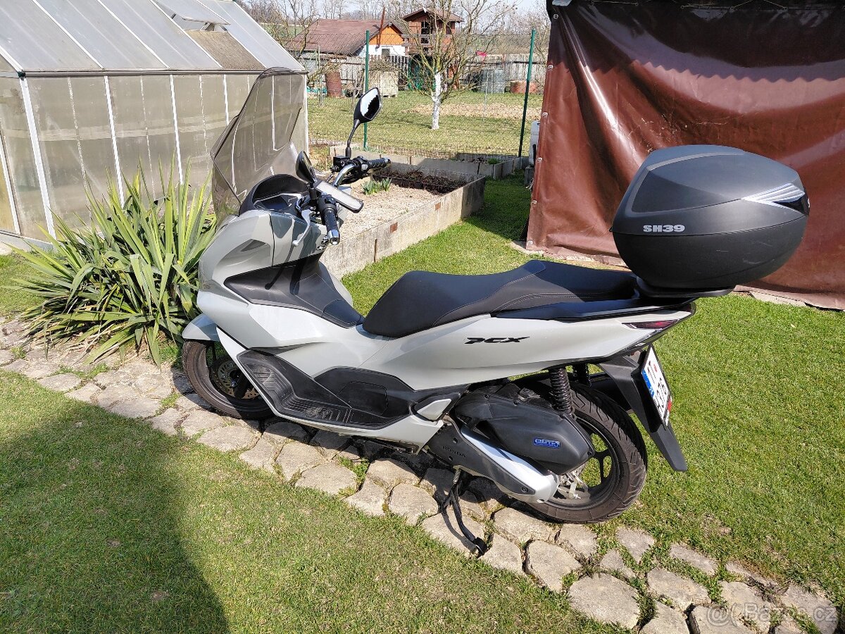 Honda PCX - 1482 km - 3