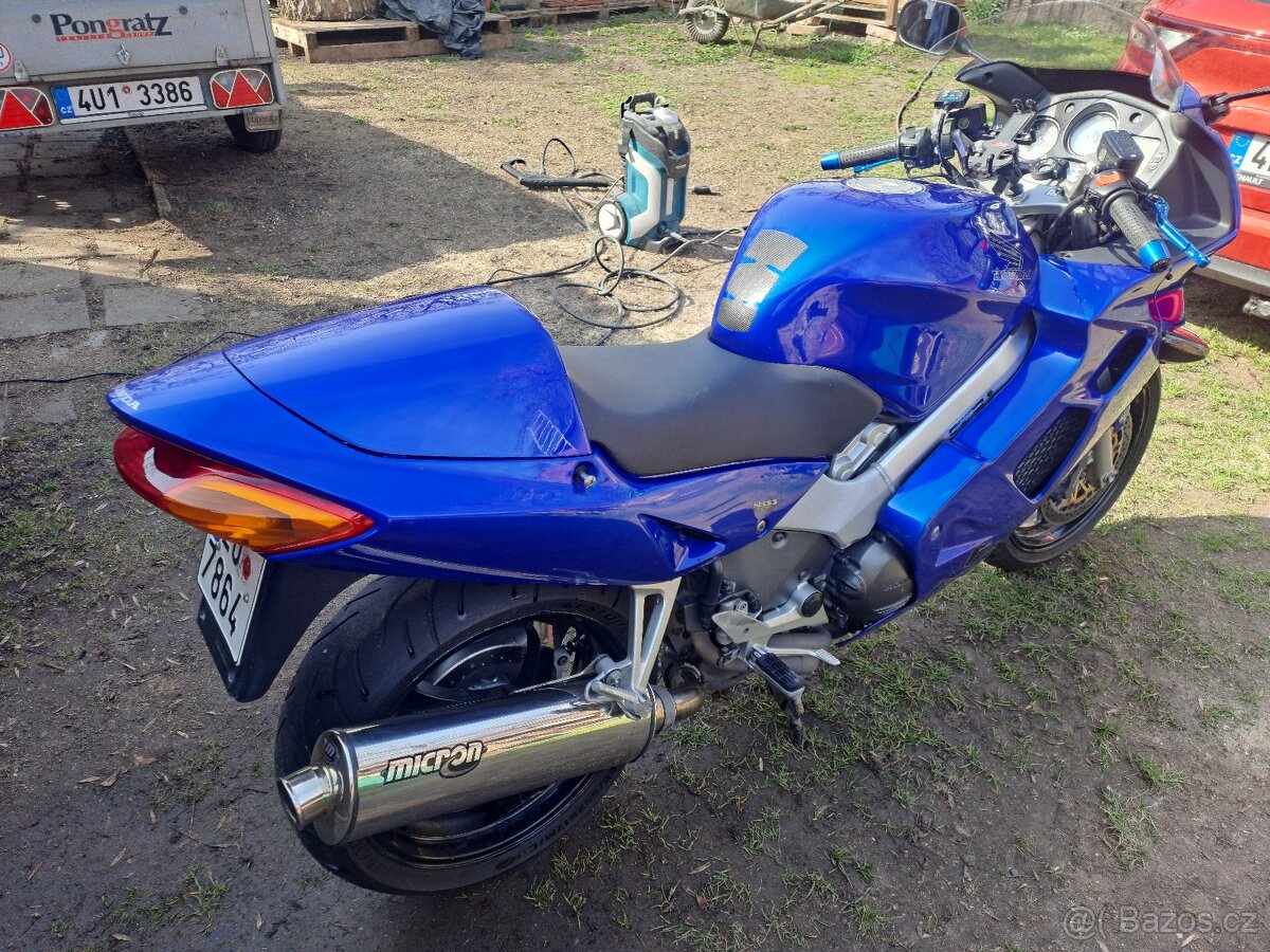 Honda VFR 800 fi - 3