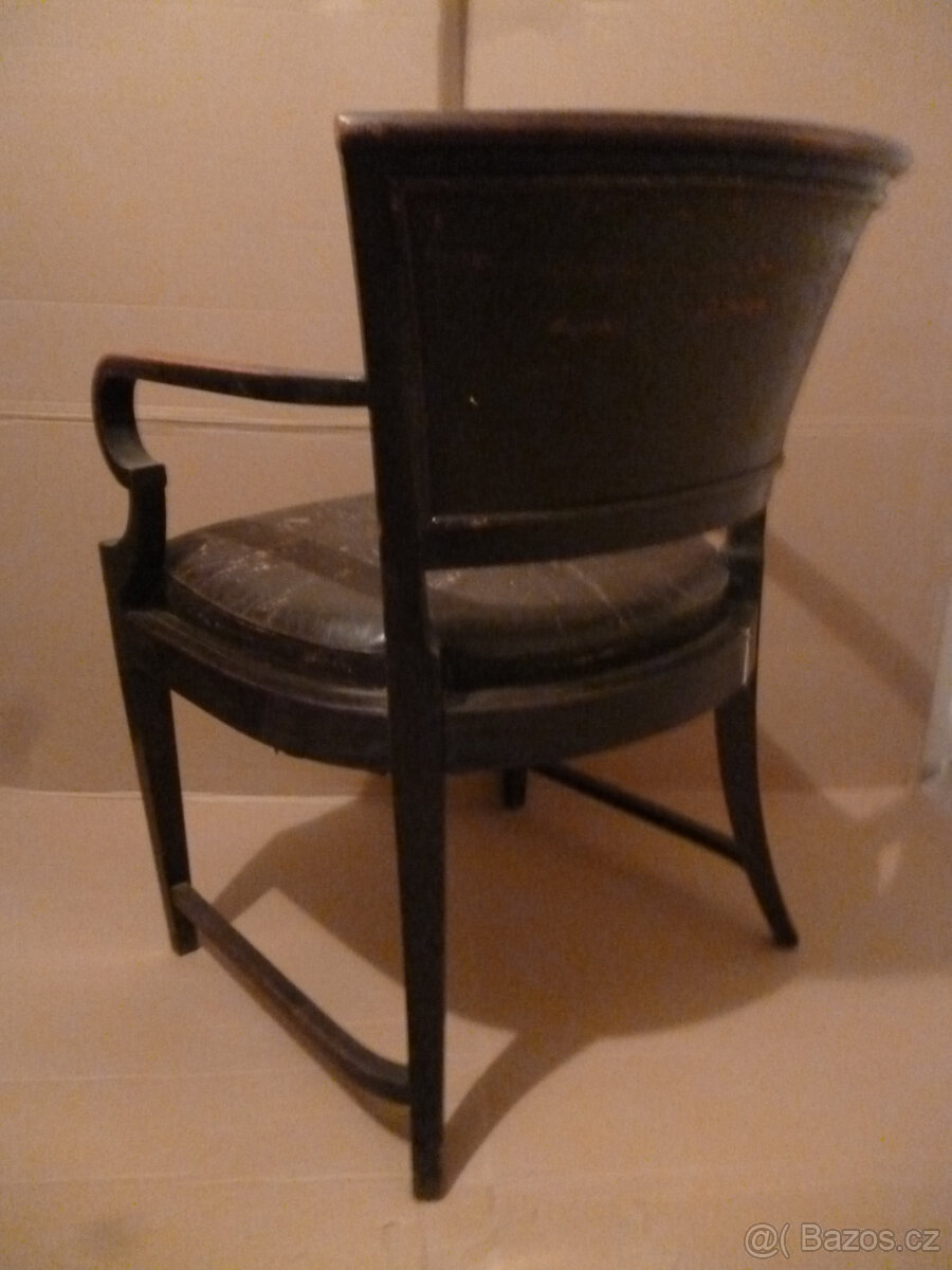 Starožitné křeslo - 3
